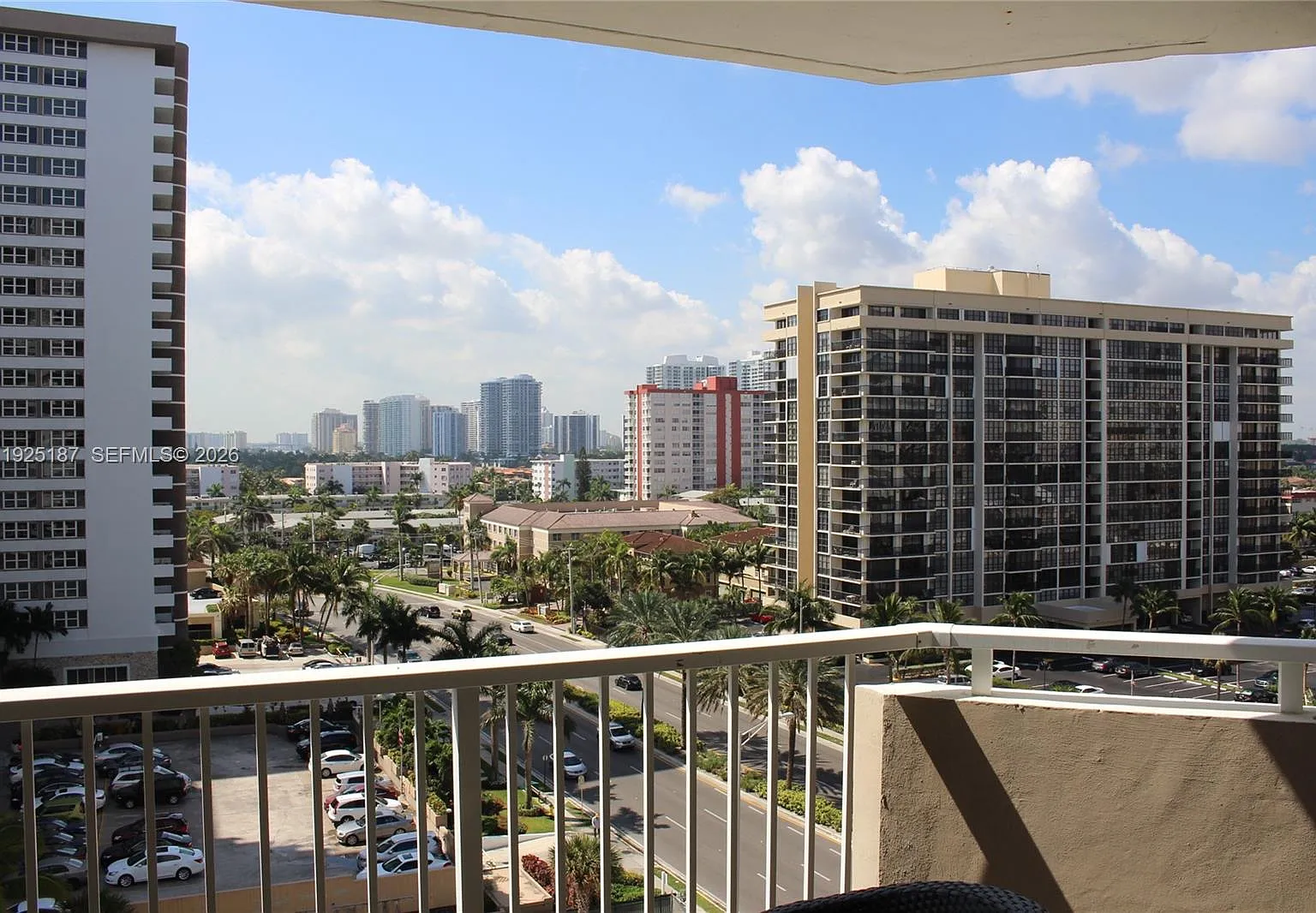 The Hemispheres Condo — Photo 3
