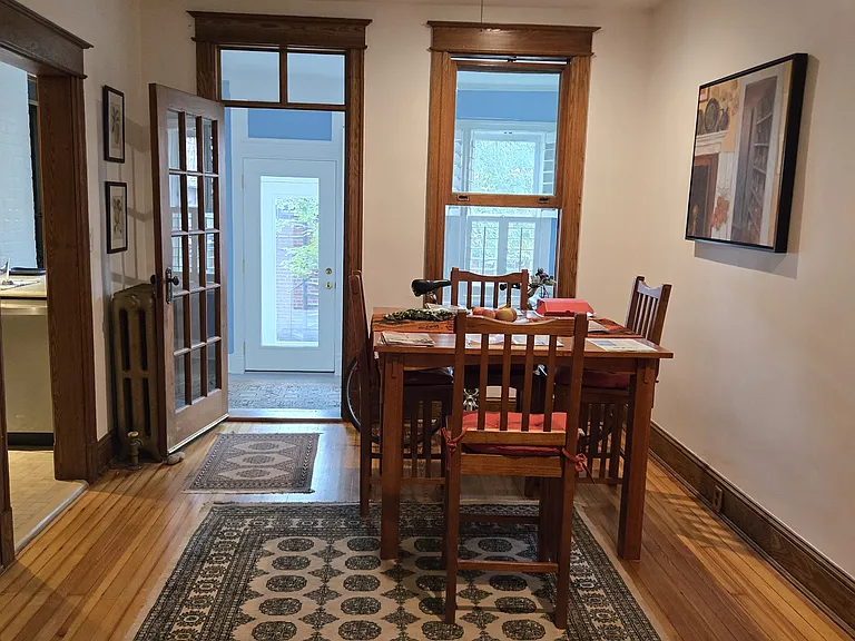 817 I St NE #A — Photo 6