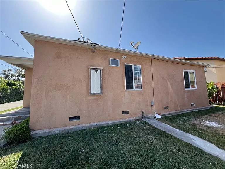 333 1/2 Sefton Ave — Photo 12