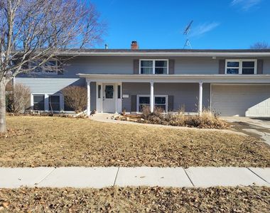 1047 N 3rd St, Rochelle, IL, 61068
