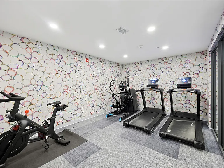 The Felix — Photo 11