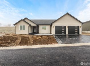 114 Vineyard View Ln, Yakima, WA