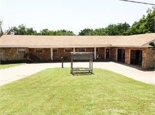 1812 W Fir St, Perry, OK 73077