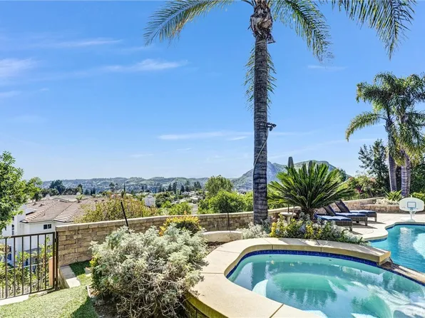 7315 Rutherford Hill Dr, West Hills, CA 91307