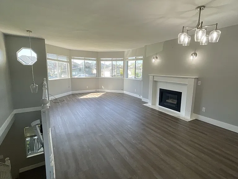 32767 Cherry Ave — Photo 3