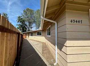 49447 Pierce Dr, Oakhurst, CA