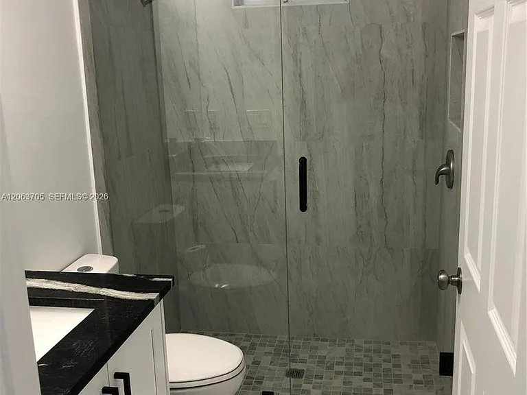 4572 Golfview Blvd #1 — Photo 8
