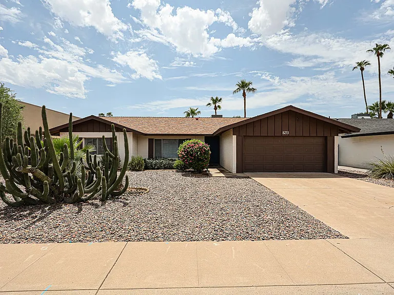 8213 E Montebello Ave — Photo 1