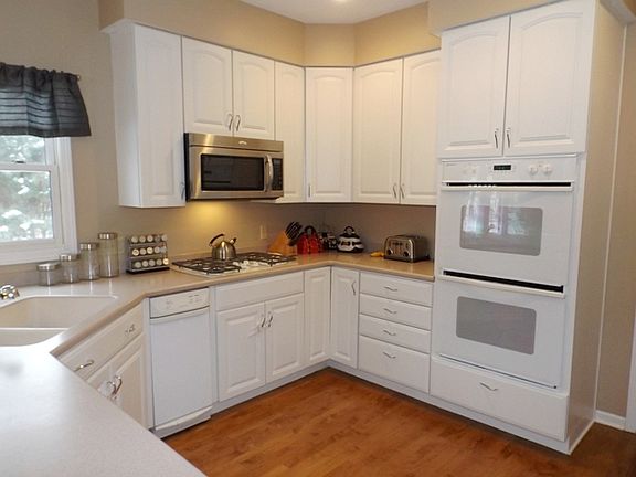 4th image of 65 Pinehurst Dr