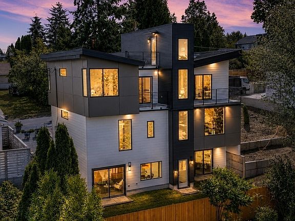 2nd image of 9215 22nd Avenue SW