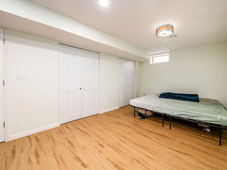 8911 Garrett St — Photo 39