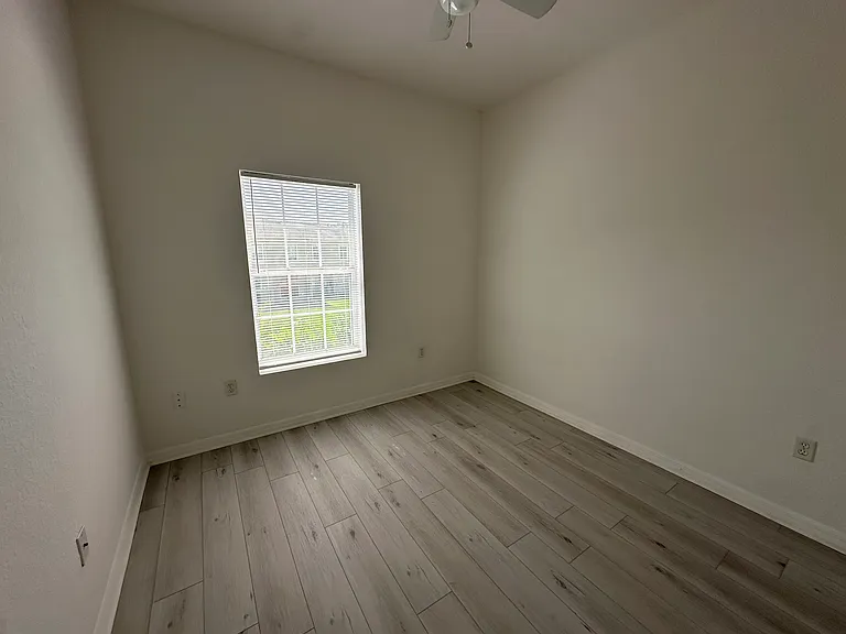 1802 Bassinger St — Photo 13