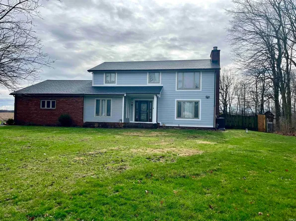 1430 Woodscliff Dr, Anderson, IN 46012