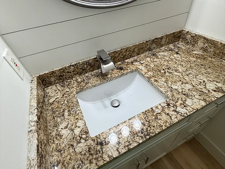 206 Warm Springs Cir — Photo 16