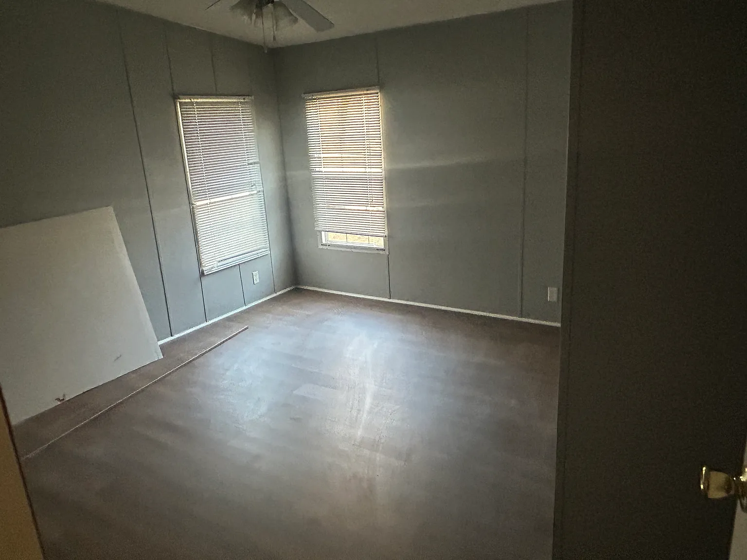 3 bed, 1500 sqft, $1,300 — Photo 2
