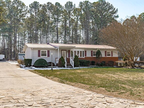 5th image of 75 Crestview Rd