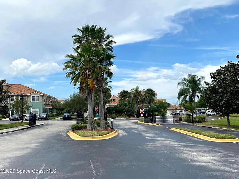 1776 Sophias Dr #301 — Photo 16