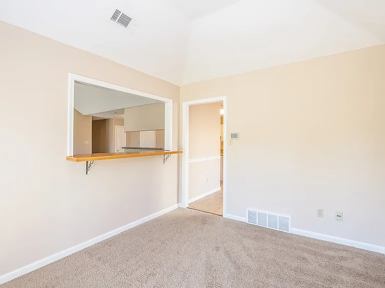 3056 Valley Green Ln — Photo 10