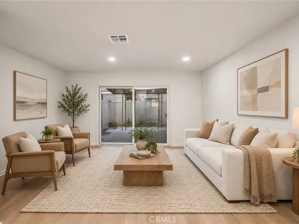 13447 1/4 Village Dr, Cerritos, CA 90703