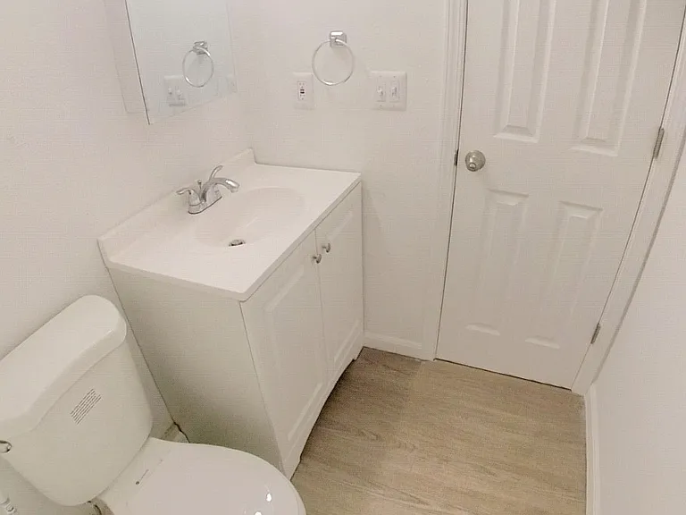 4915 Huntington Ave #1 — Photo 9