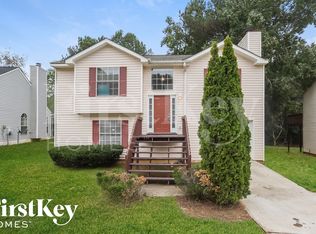 480 E Lake Dr, Riverdale, GA 30274