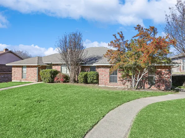 819 Ash Grove Ln, Desoto, TX 75115