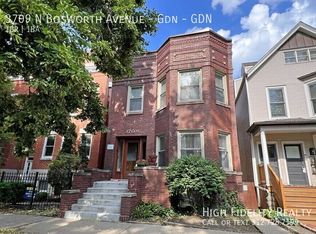 3709 N Bosworth Ave, Chicago, IL 60613