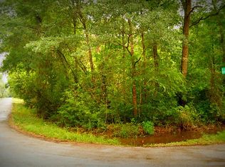 39 Sycamore St, New Caney, TX 77357