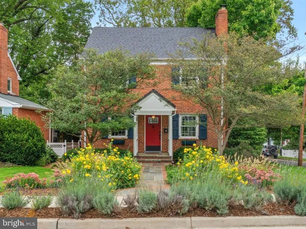2229 N Quantico St, Arlington, VA 22205