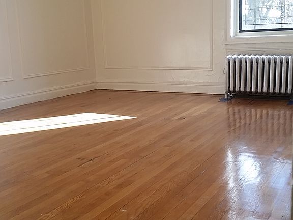 4th image of 2420 Bronx Park E APT 2K