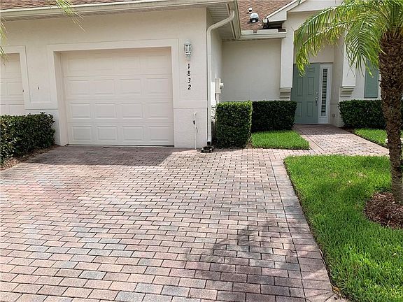 2nd image of 1832 Oak Grove Ct