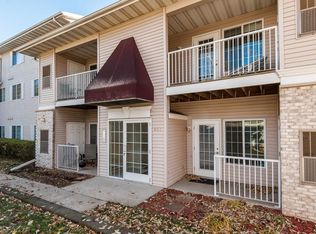 857 37th Ave NW UNIT D, Rochester, MN 55901