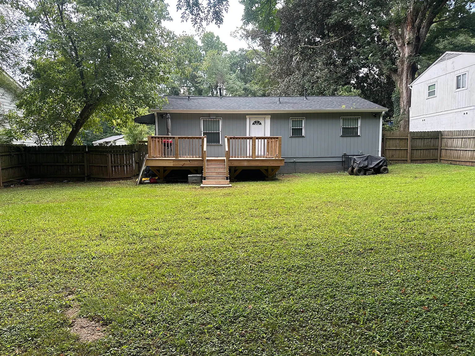 Rebel Forest Dr SE, Atlanta — Photo 4