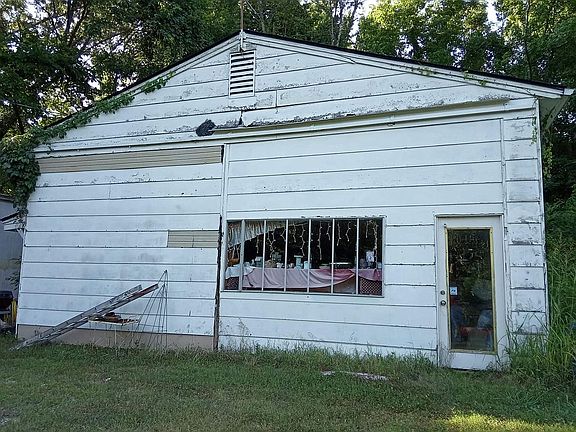 3rd image of . McFadden Dr