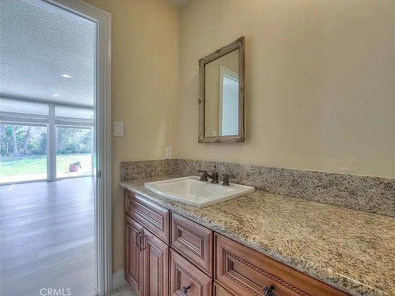 16612 Park Lane Cir — Photo 16