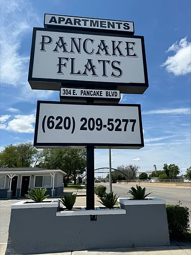 304 E Pancake Blvd Photo 1