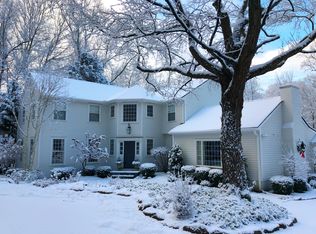 374 Michigan Rd, New Canaan, CT 06840