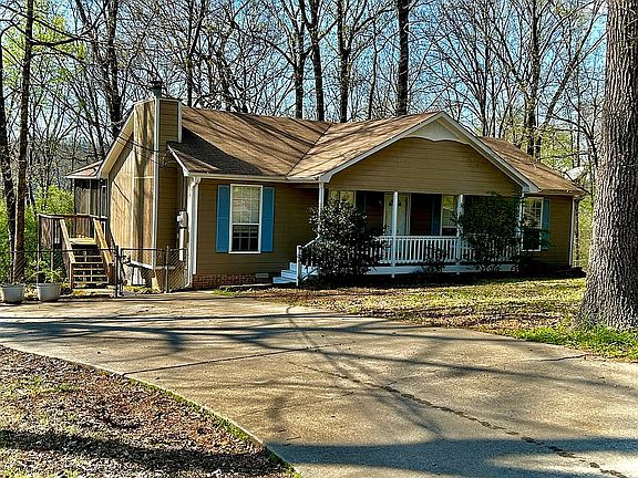 2nd image of 999 Ridgewood Dr