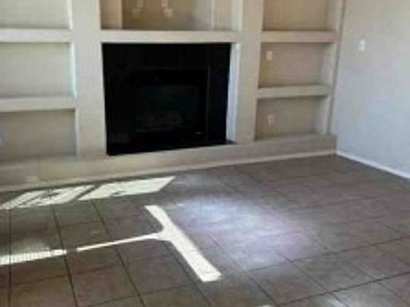 Additional Living Room