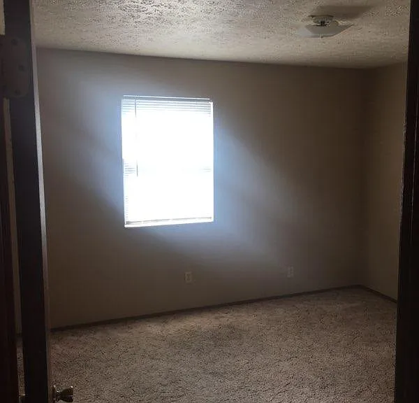 3007 W Village Ln — Photo 5