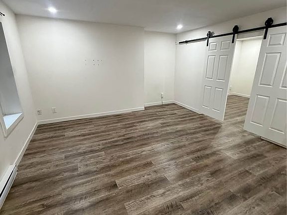 2nd image of 612 King St E #6