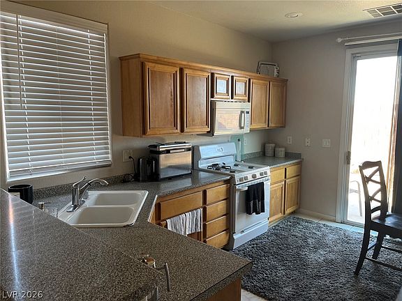 4th image of 8473 Barossa Ct