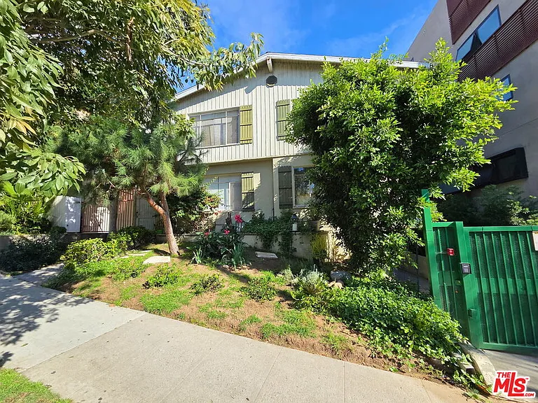 920 Westbourne Dr #7 — Photo 1