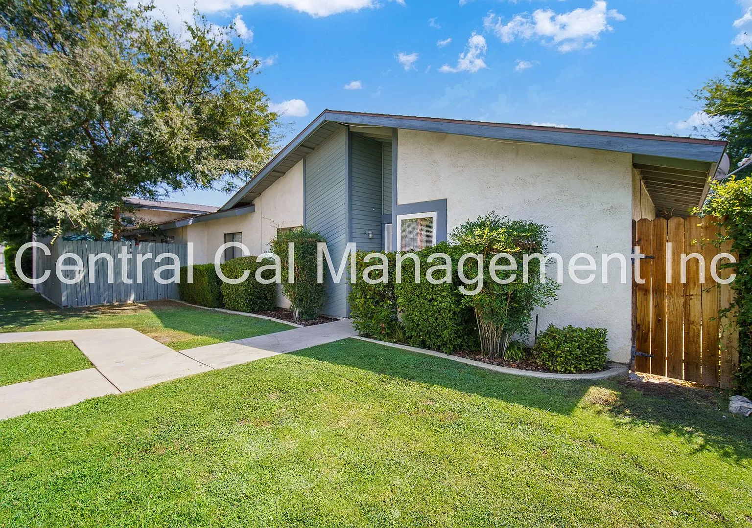5905 Auburn Oaks Dr — Photo 2