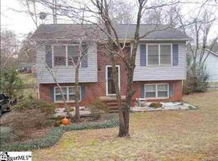 104 Prince Charming Dr, Greenville, SC 29617