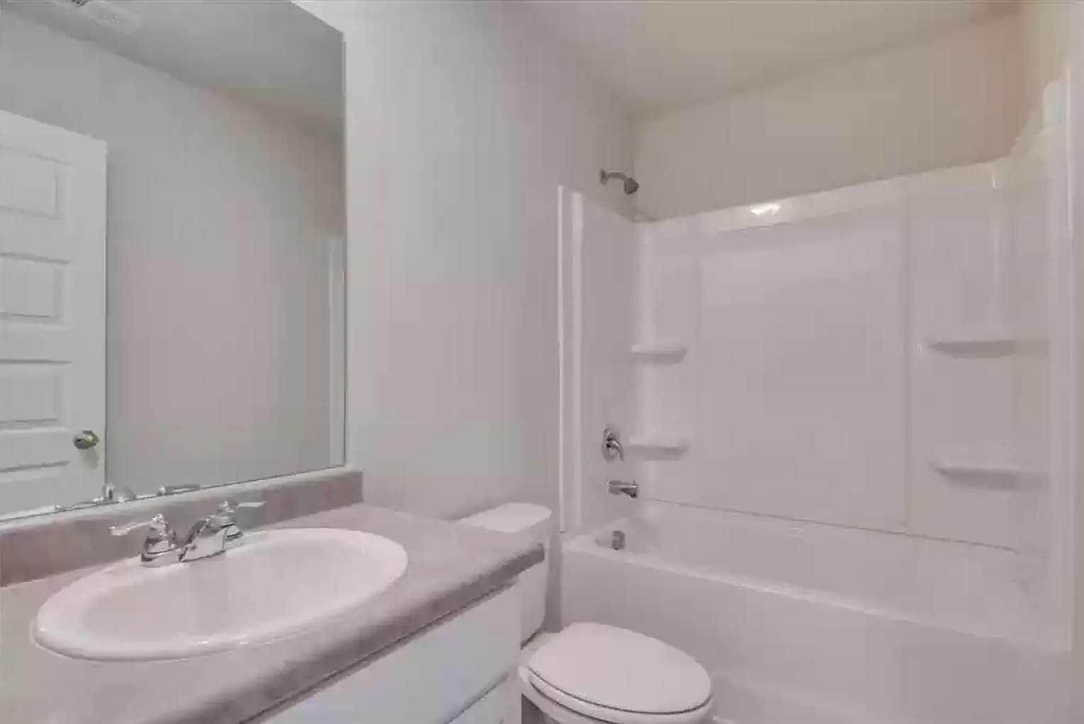 3 bed, 1455 sqft, $1,550 — Photo 1