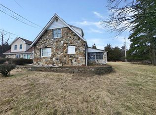 79 Mountainside Rd, Warwick, NY 10990