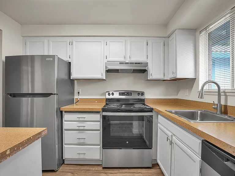 #270 WINDSOR ISLAND ESTATES — Photo 48