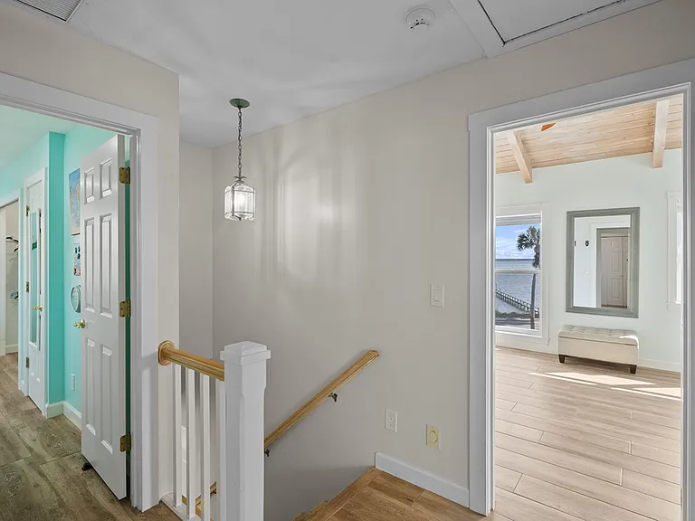 6789 S Indian River Dr — Photo 43
