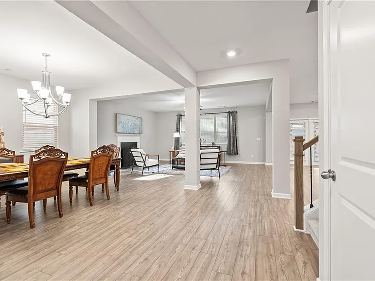 4437 Waxwing St — Photo 11